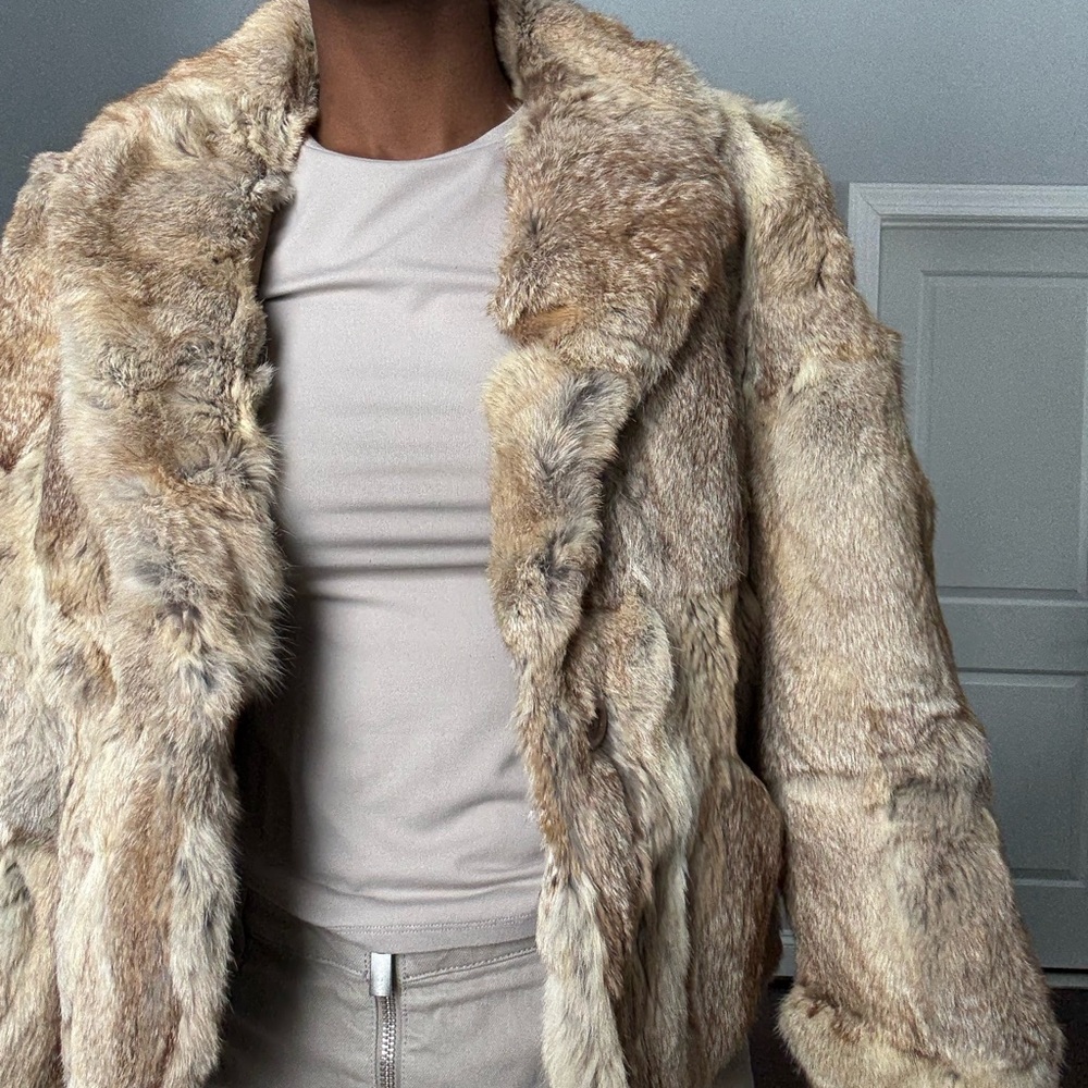 100% Rabbit Fur Coat - Picture 3 of 7